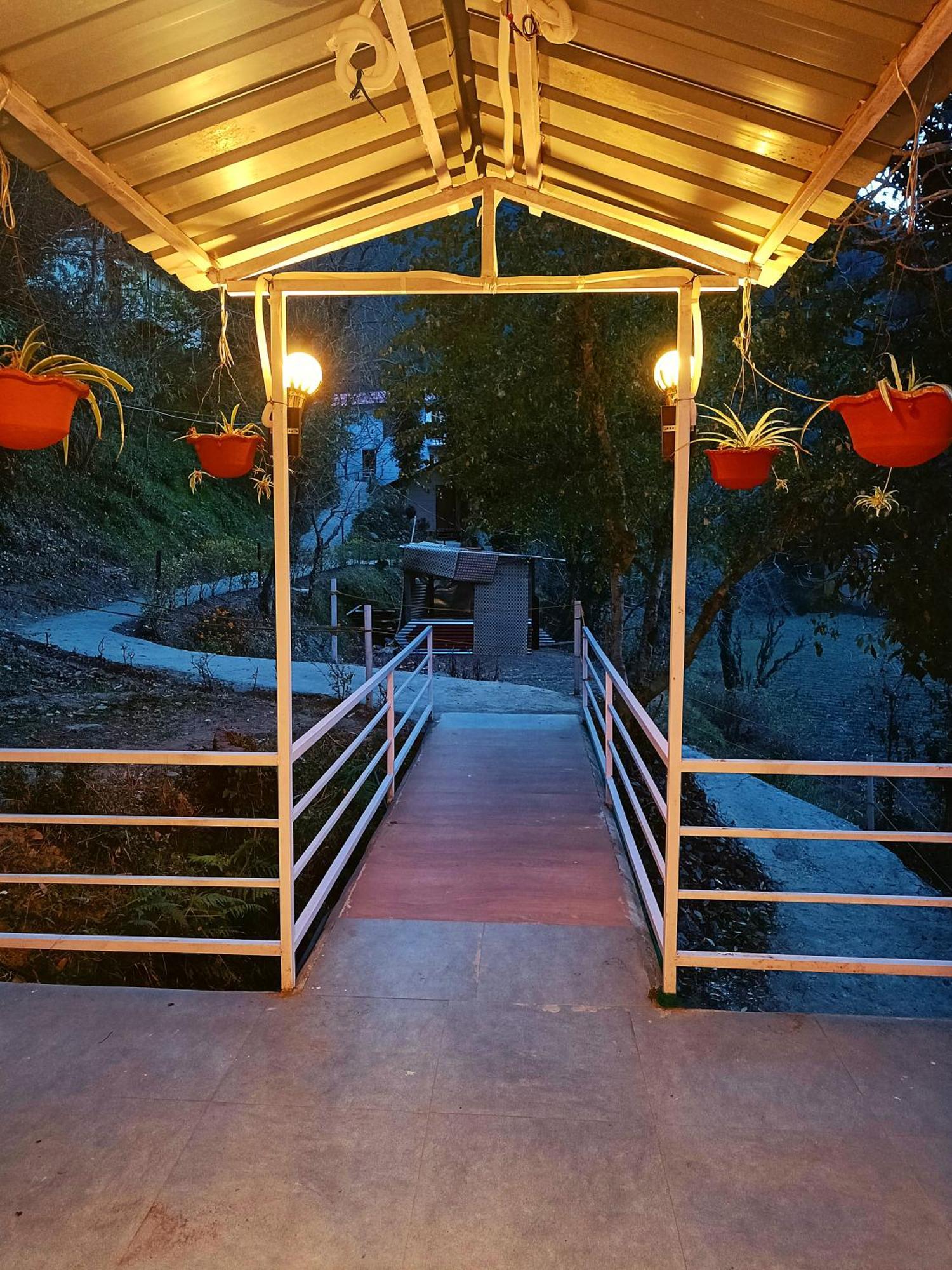 Aaroham Resort Shimla ! Luxury Cottage By Aamod Group Phòng bức ảnh